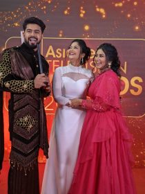 Mounaragam at Asianet Television Awards 2022